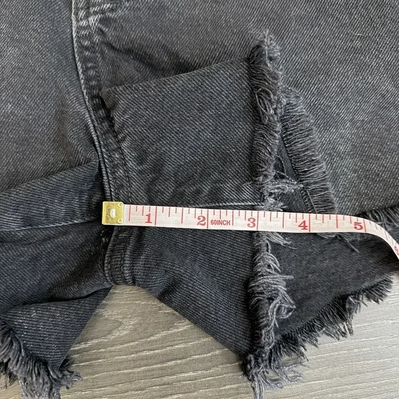 Zara Women Size 4 Black High Rise Raw Hem Cut Off Denim Shorts 3" Inseam Grunge - Picture 6 of 8